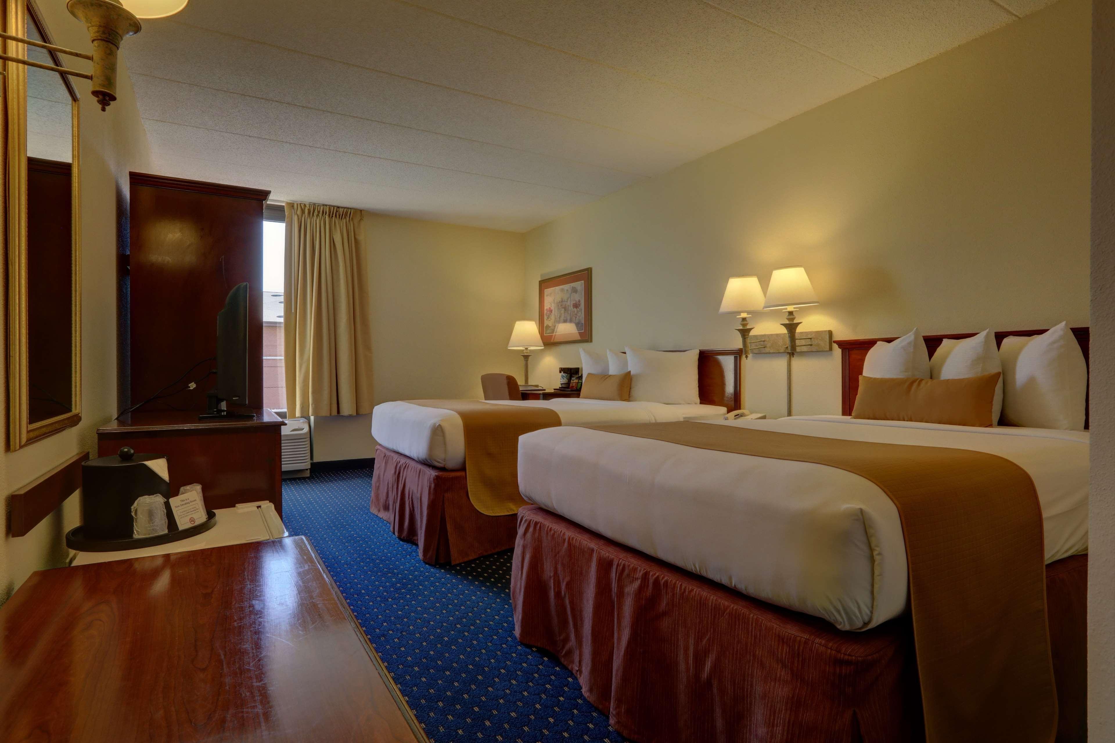 Surestay Plus Hotel By Best Western Chicago Lombard Pokoj fotografie