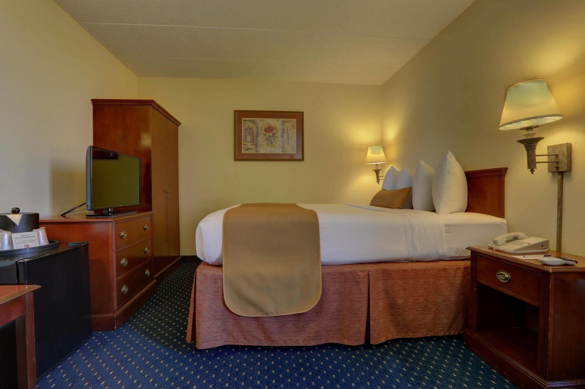 Surestay Plus Hotel By Best Western Chicago Lombard Exteriér fotografie