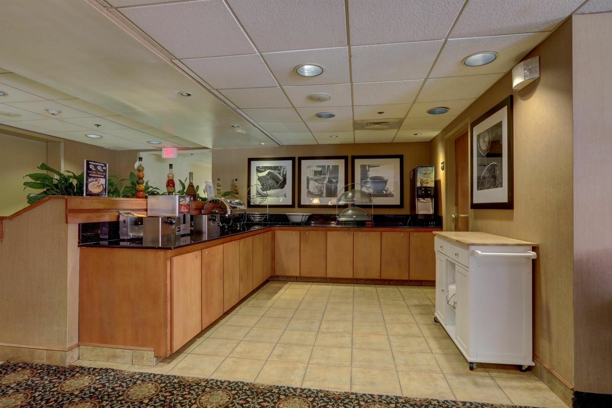 Surestay Plus Hotel By Best Western Chicago Lombard Exteriér fotografie